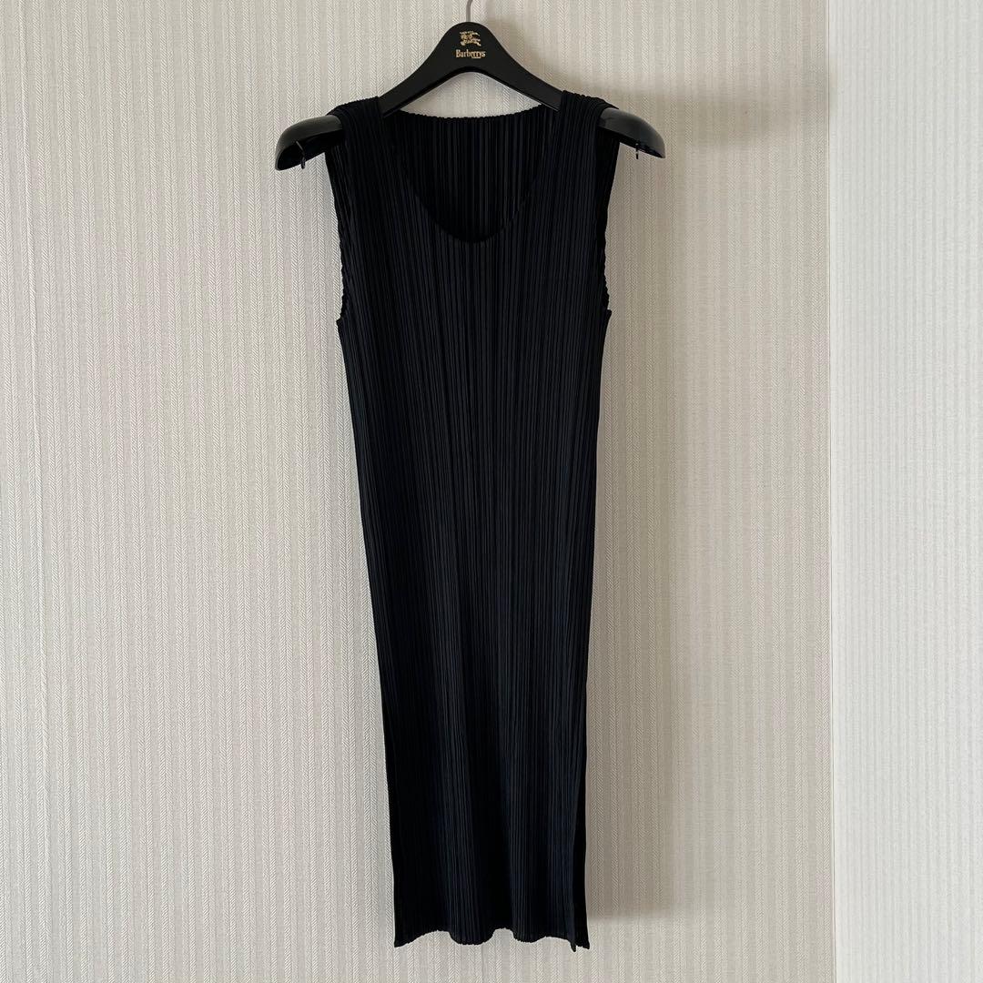 PLEATSPLEASE イッセイミヤケ ロングチュニック　ノースリーブ 黒