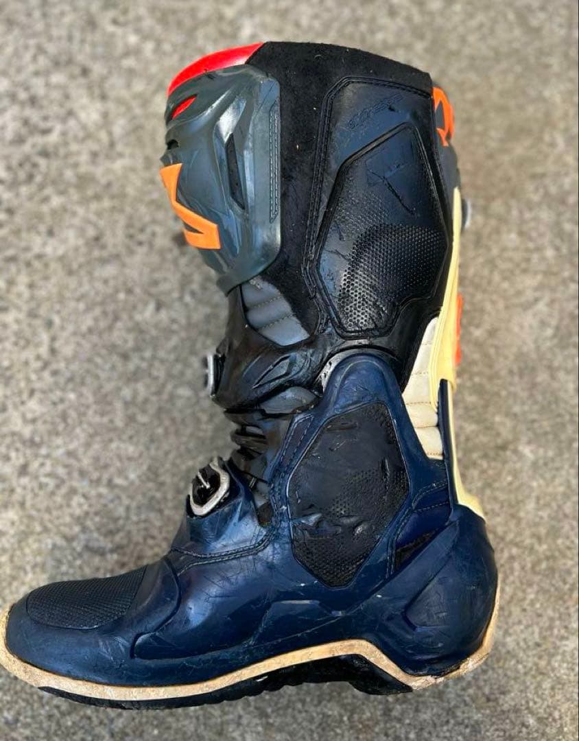 バイクウェア・装備 TECH10 Alpinestars