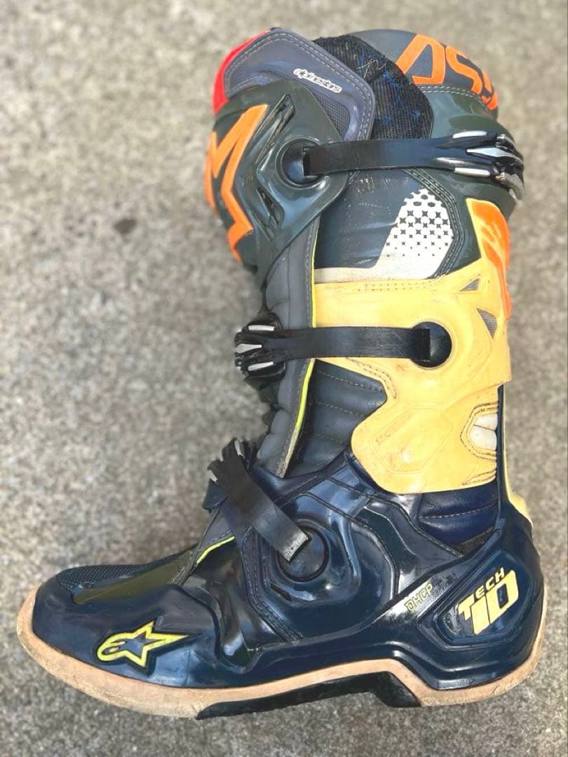 バイクウェア・装備 TECH10 Alpinestars