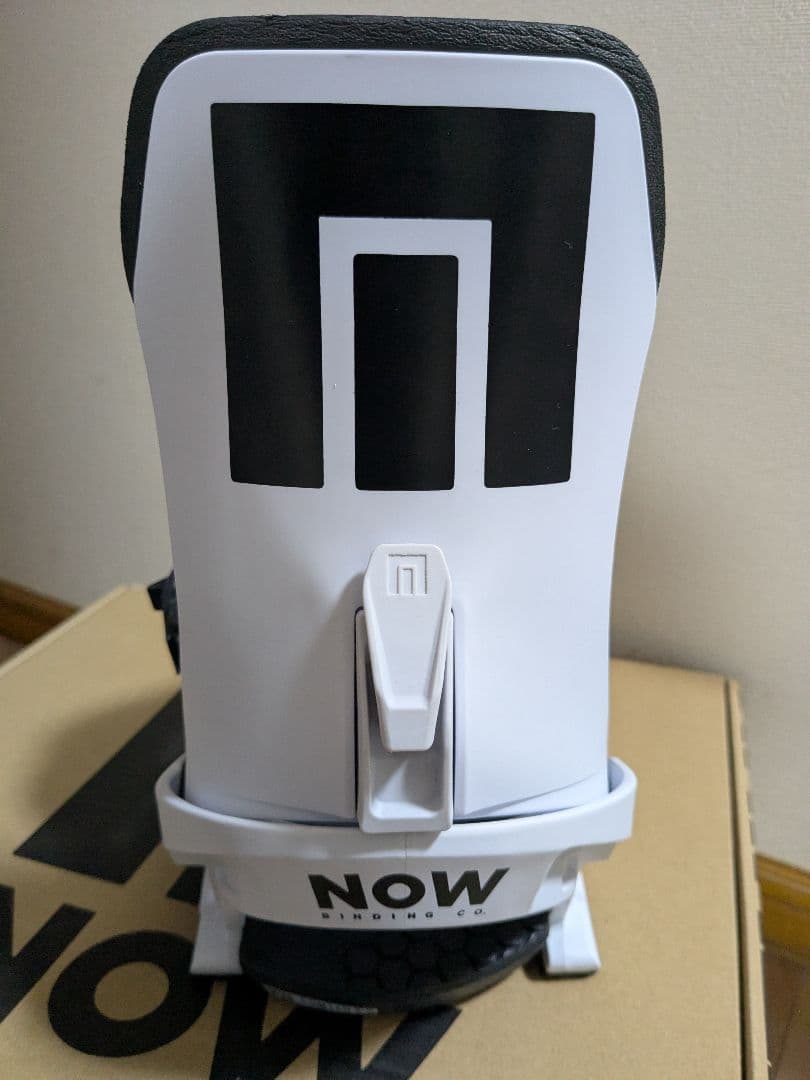 NOW SELECT PRO バインディング Mサイズ　使用3日の超美品です。