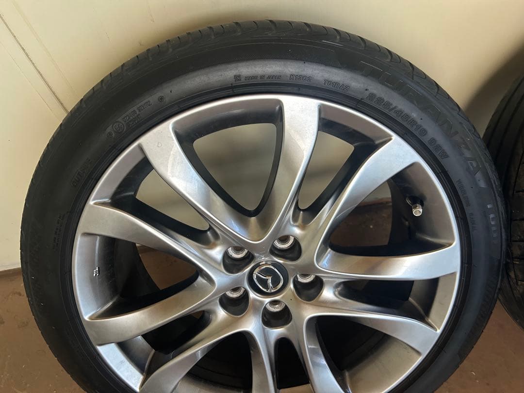 アテンザワゴン　純正ホイール　19インチ