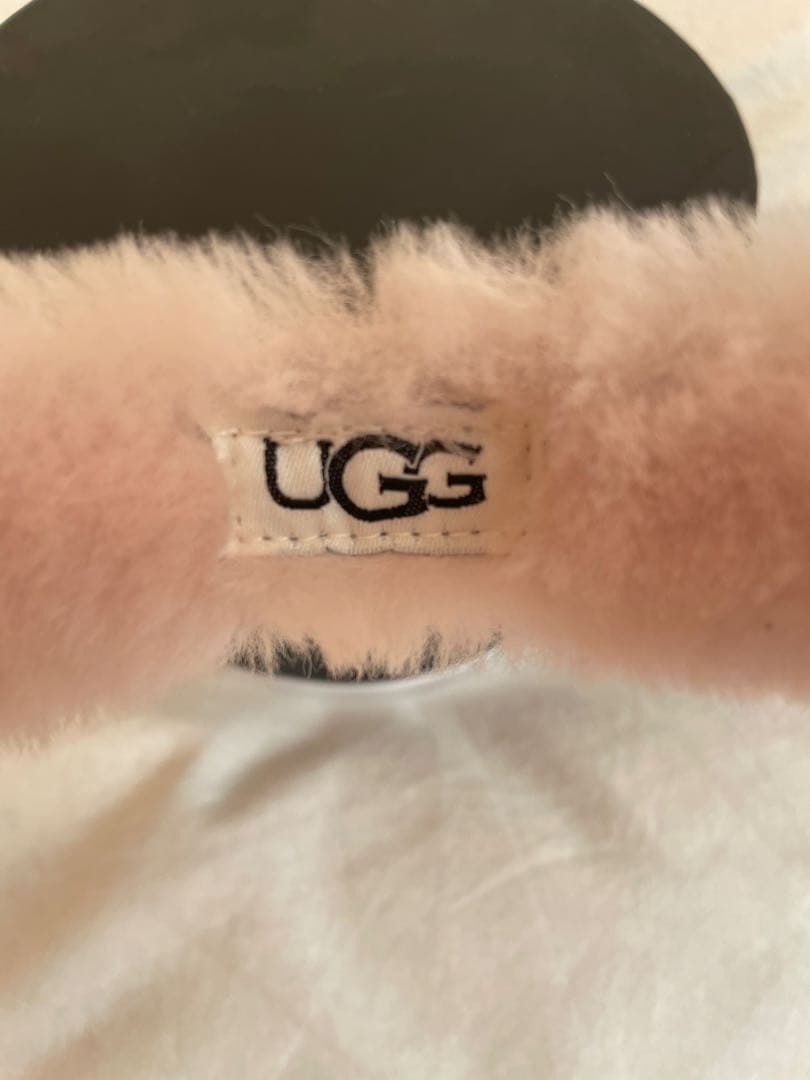 ugg イヤーマフ　ピンククラウド　イヤマフ　ピンク