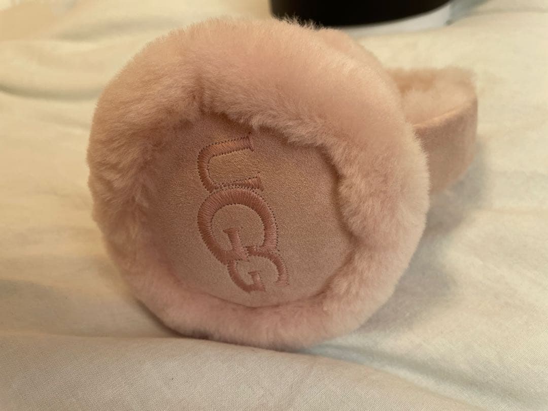 ugg イヤーマフ　ピンククラウド　イヤマフ　ピンク