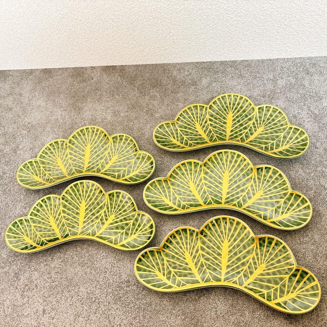 aya＊aya様ご依頼品　有田焼　幸楽窯　錦金松葉形前菜皿　茶緑金　5点セット