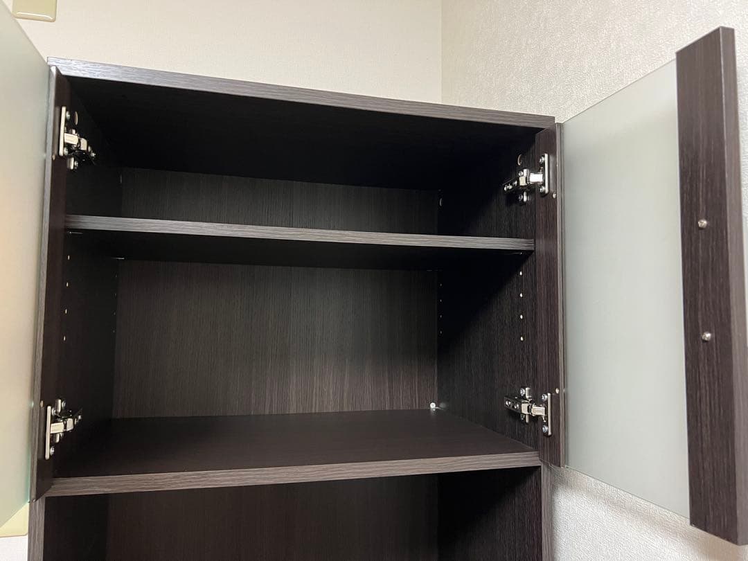 ニトリ食器棚 ガラス扉付き