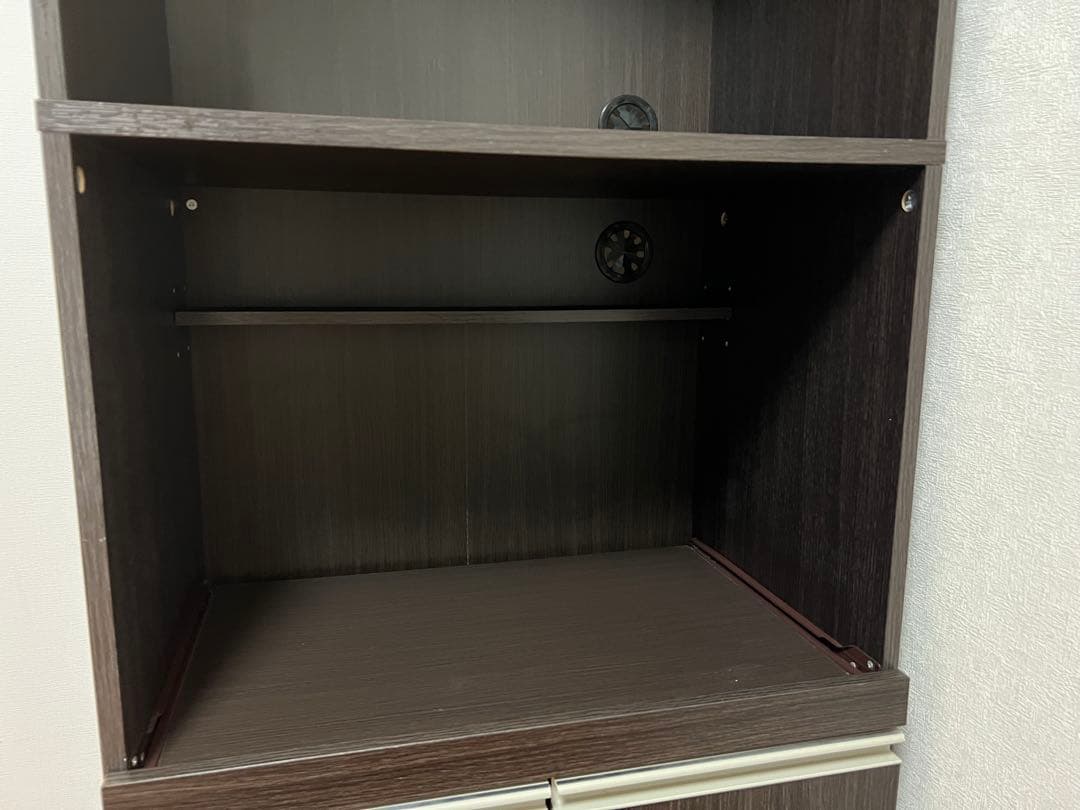 ニトリ食器棚 ガラス扉付き