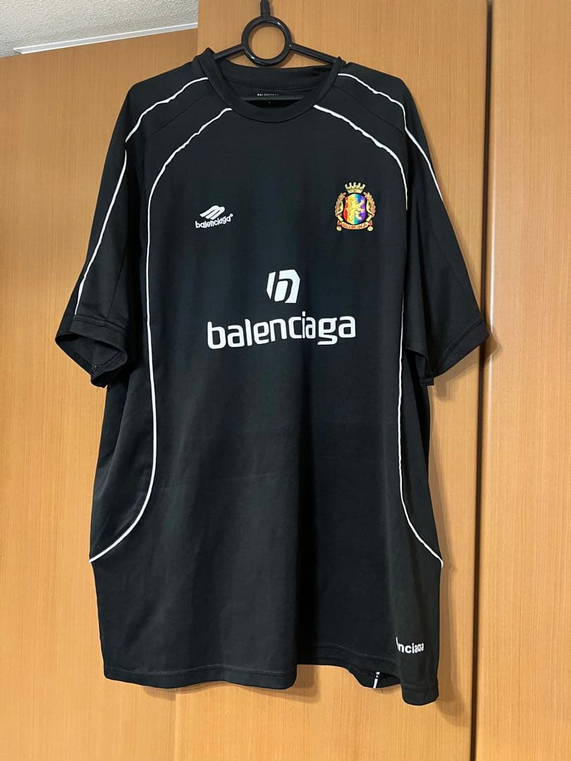 トップス balenciaga