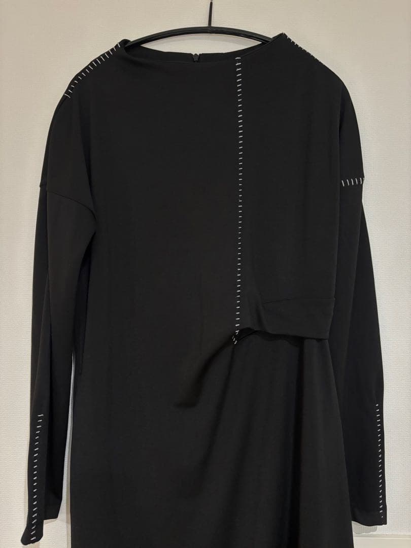 【完売品】UN3D. ステッチタックワンピース