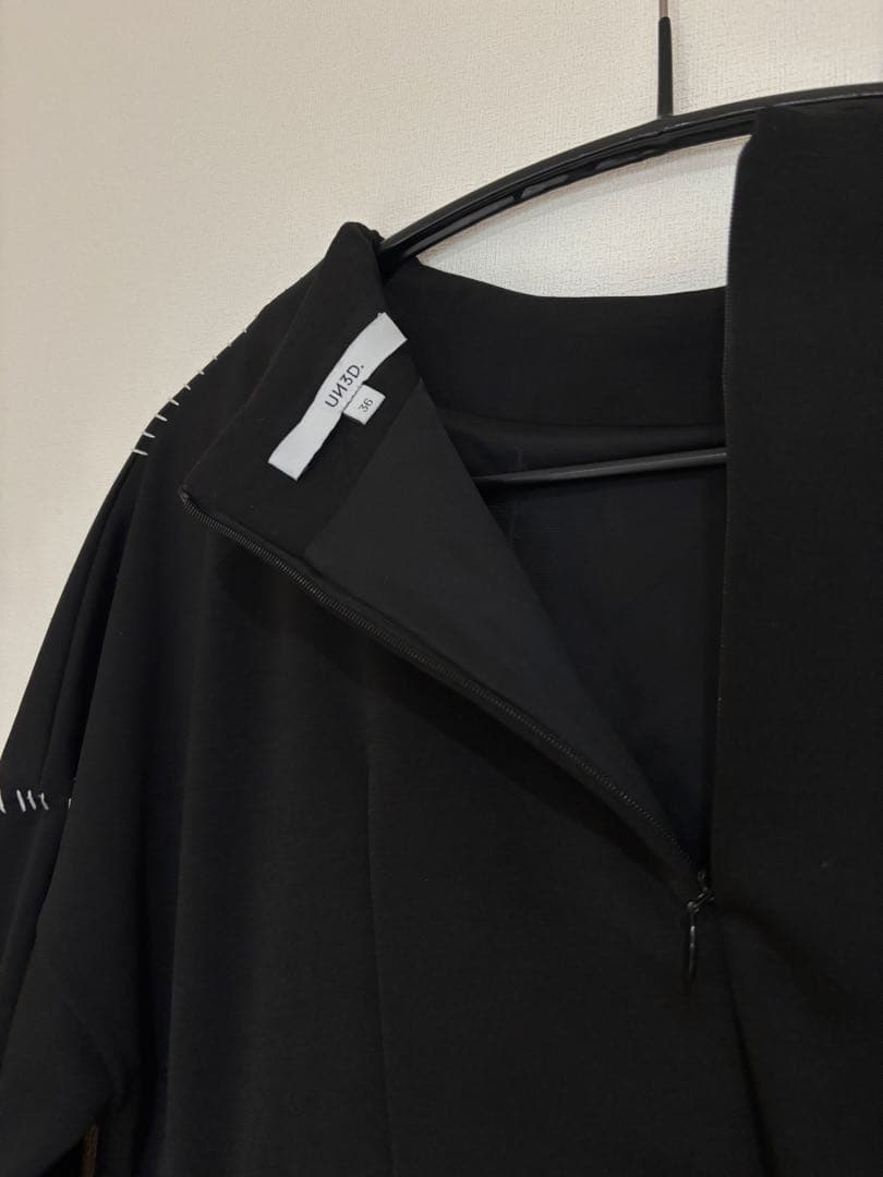 【完売品】UN3D. ステッチタックワンピース