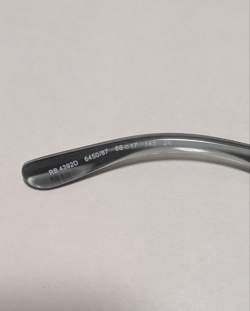 【新品】レイバン RB4392D 645087 66サイズ クリアグレー