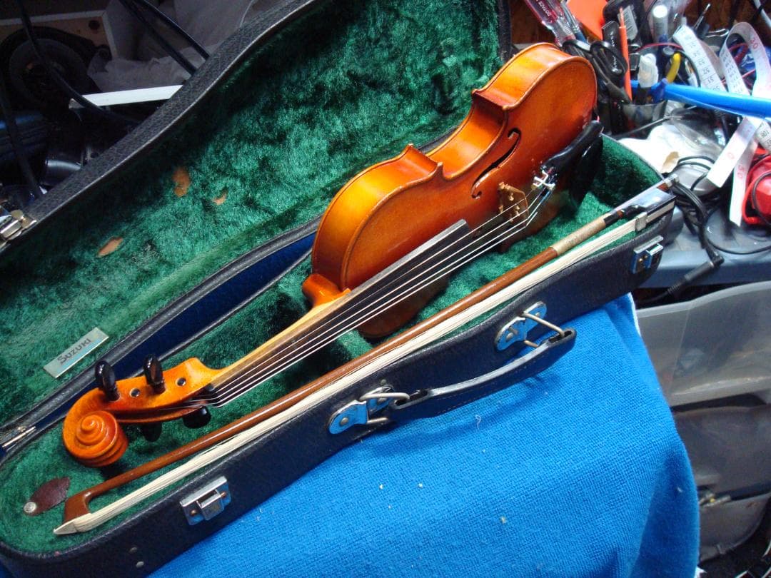 SUZUKI バイオリン 1/8サイズ モデル220 ケース弓付 送料無料