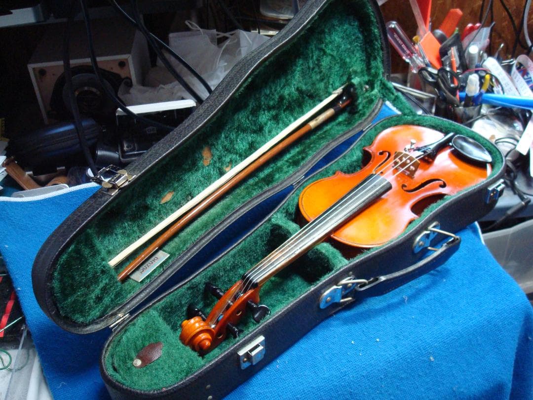 SUZUKI バイオリン 1/8サイズ モデル220 ケース弓付 送料無料