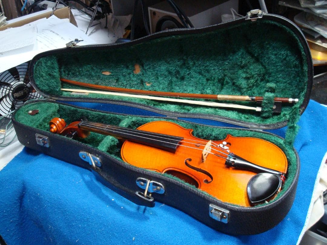 SUZUKI バイオリン 1/8サイズ モデル220 ケース弓付 送料無料