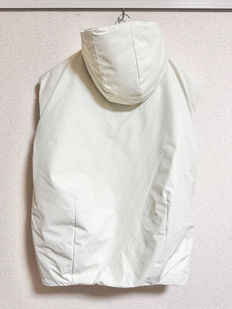 【美品】argueフード付きダウンベスト
