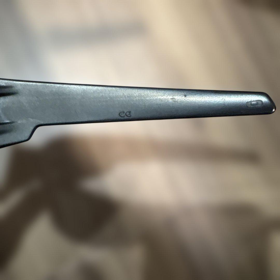 OAKLEY ブラックサングラス ケース付き