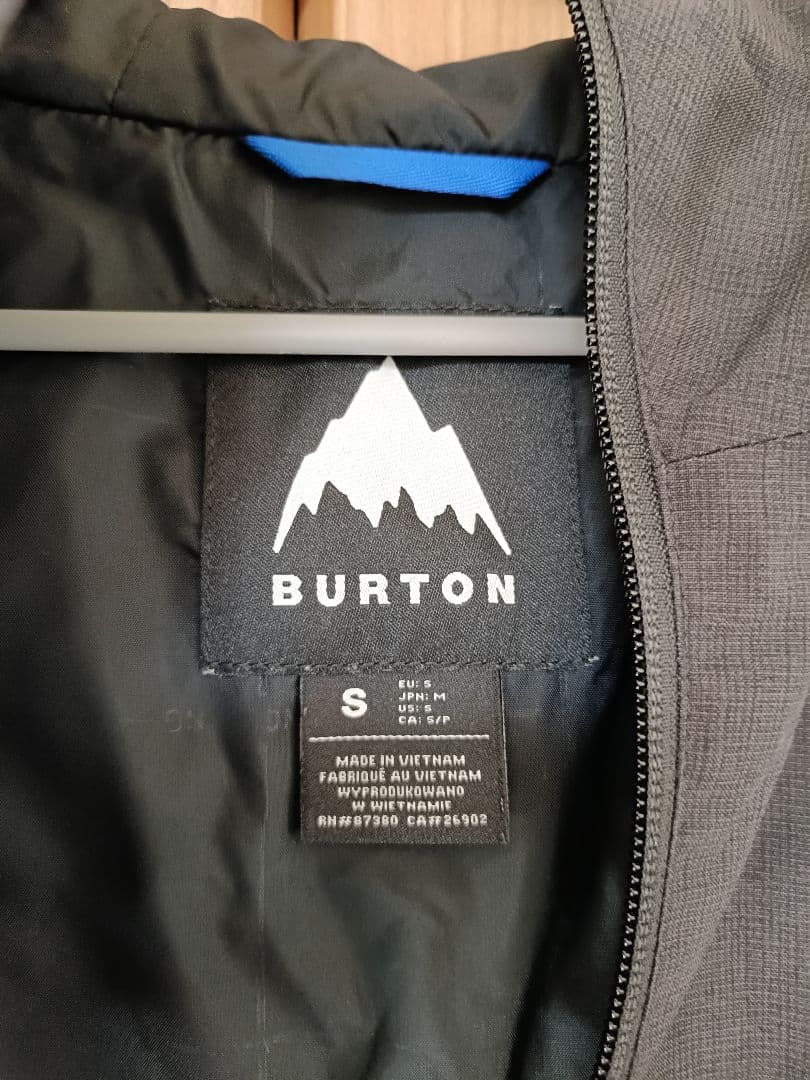 //早い者勝ち// BURTON スノーボードジャケット S
