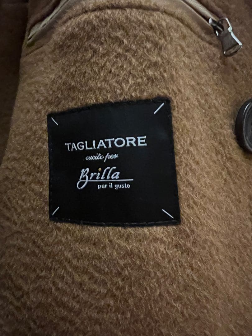 TAGLIATORE Brilla per il gustoベルテットコート