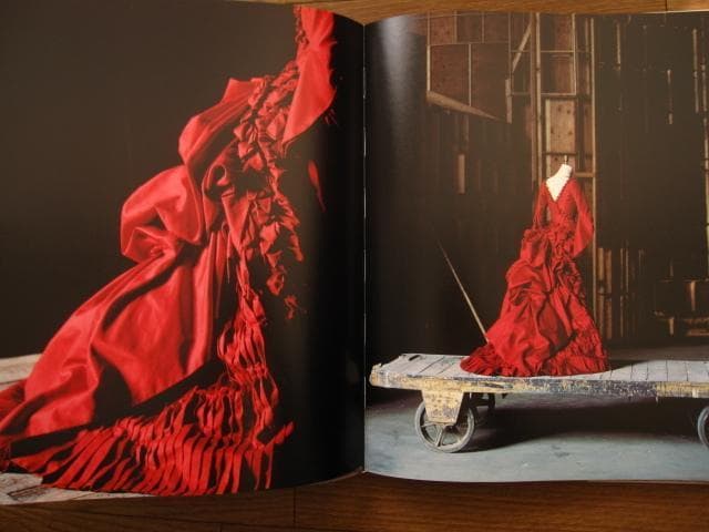 EIKO ON STAGE　Eiko Ishioka　石岡瑛子