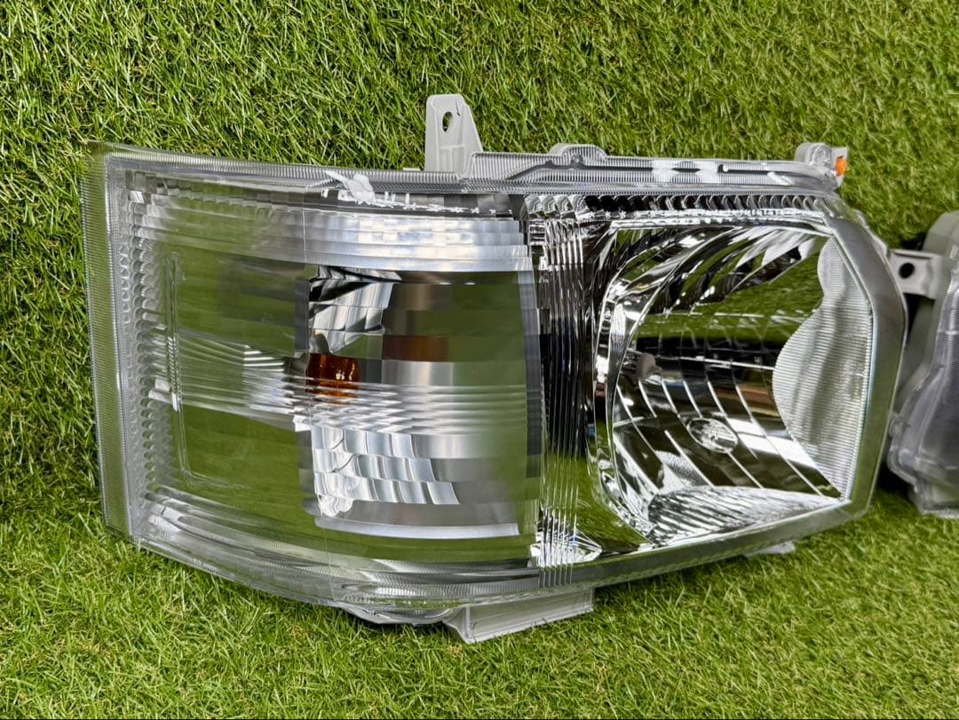 【M】 純正 ハイエース 標準・ナロー 4〜8型 ヘッドライト 左右セット