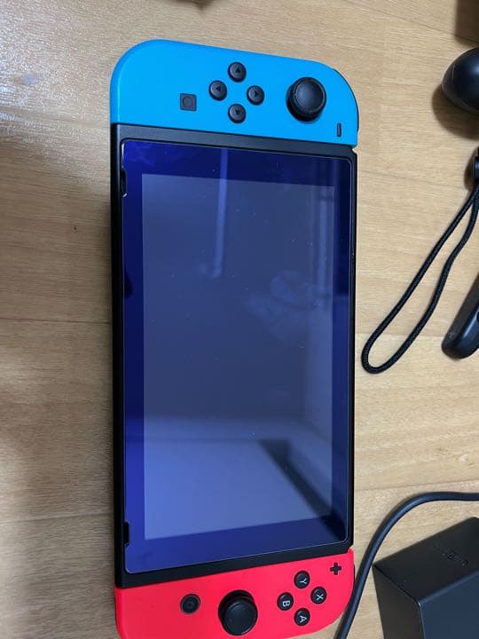 最新版Nintendo Switch+ケース付き