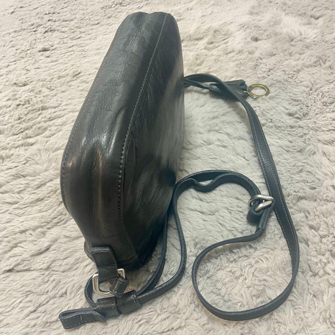 【チカ】アニアリ ショルダー バッグ ブラック 本革 斜めがけ 軽量