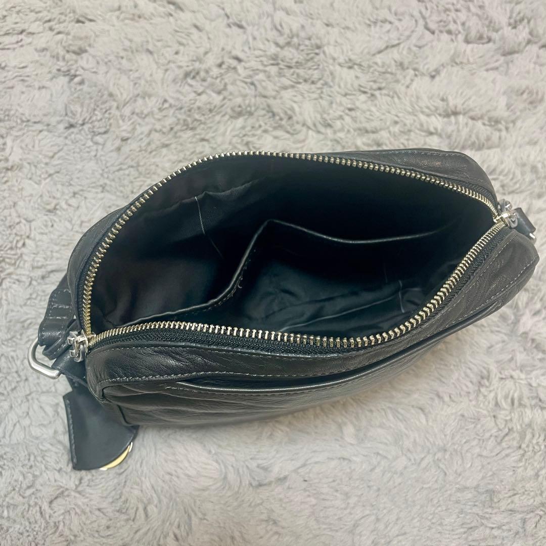 【チカ】アニアリ ショルダー バッグ ブラック 本革 斜めがけ 軽量