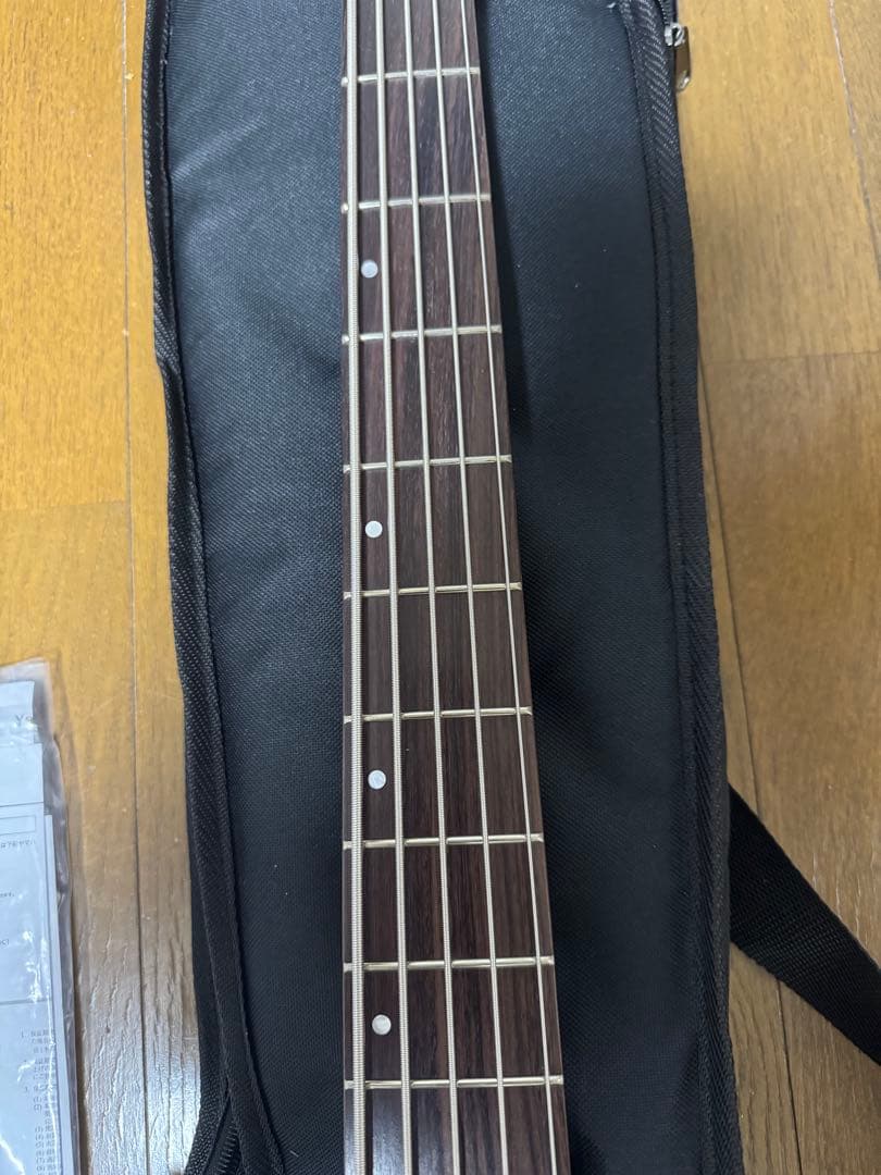 Yamaha エレキベース ホワイト 5弦 trbx505