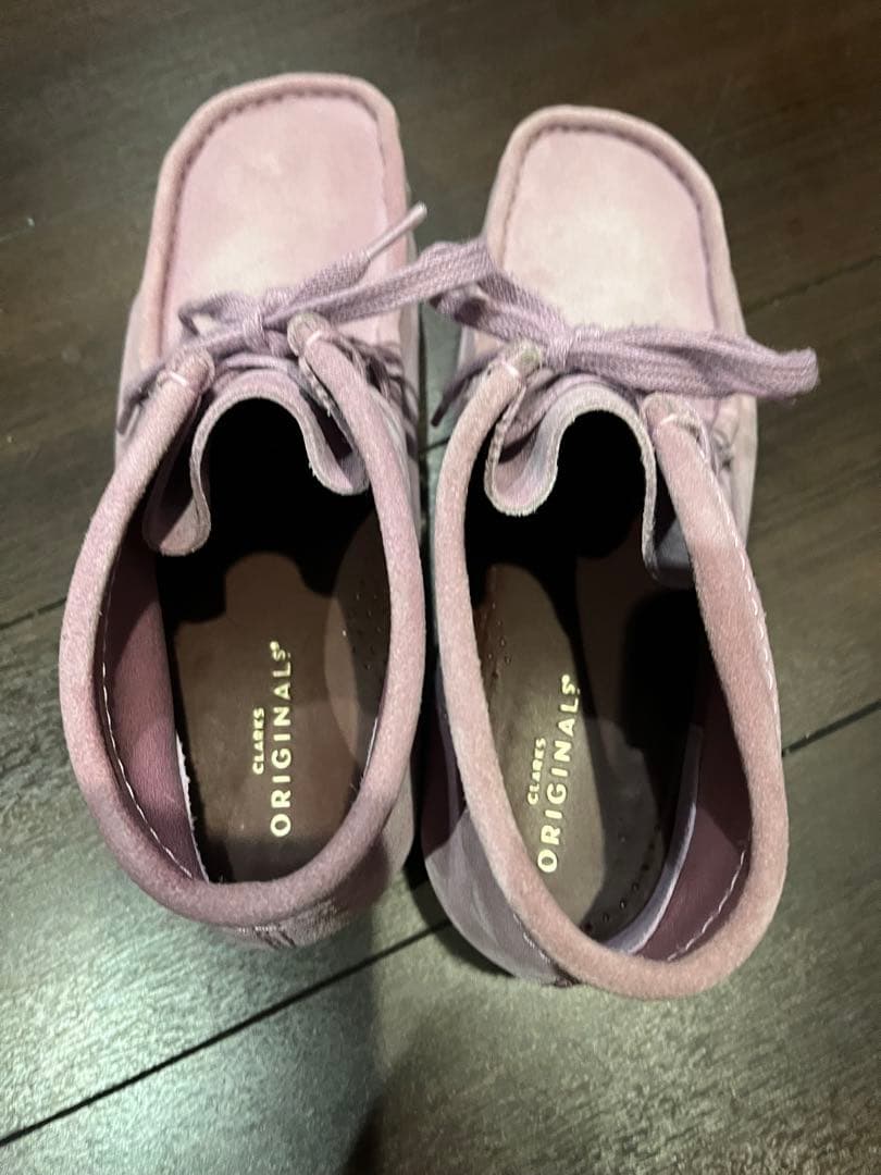 クラークス　ワラビー　ピンク　26.5 美品