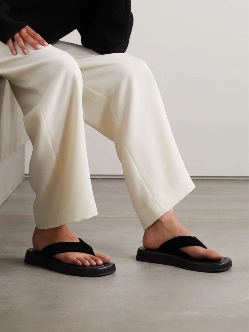 靴 the row ginza 42