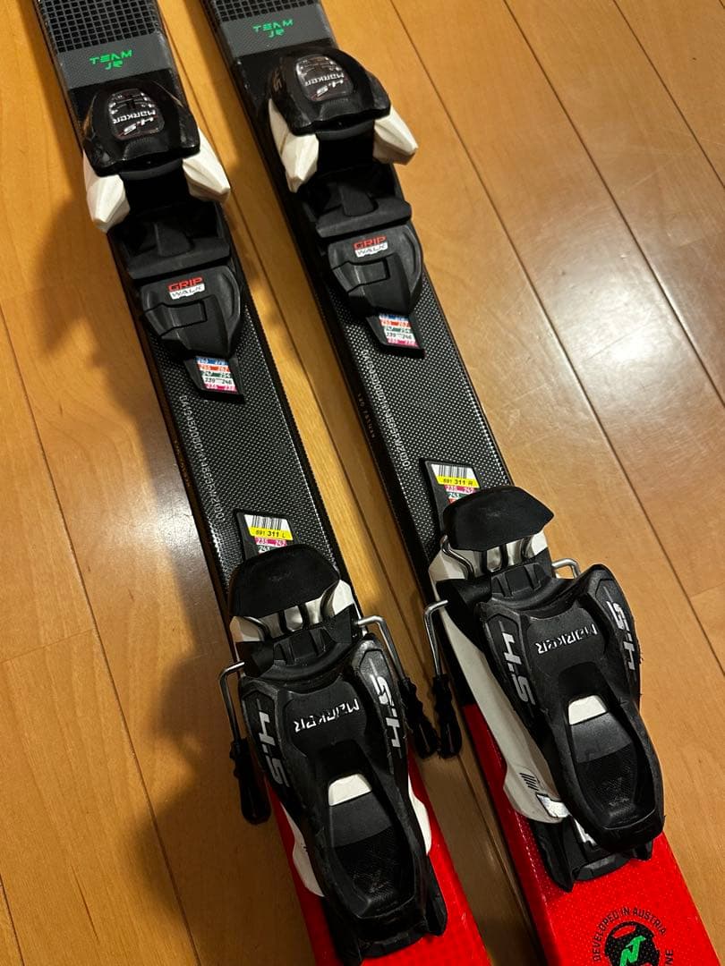 ハナ⭐︎ハナNordica スキー板 130cm のみ