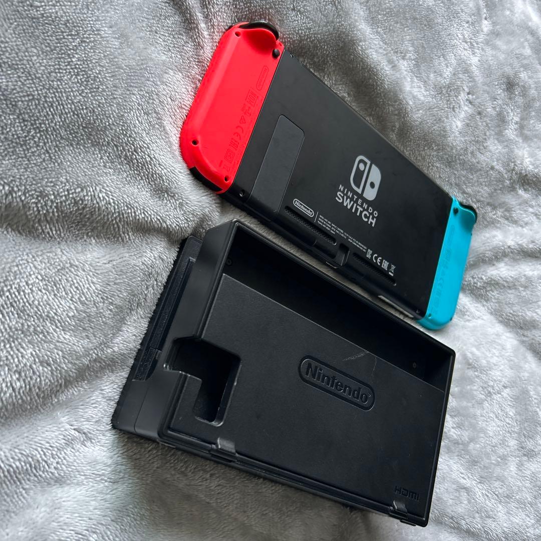 Nintendo Switch 本体 Joy-Con付き