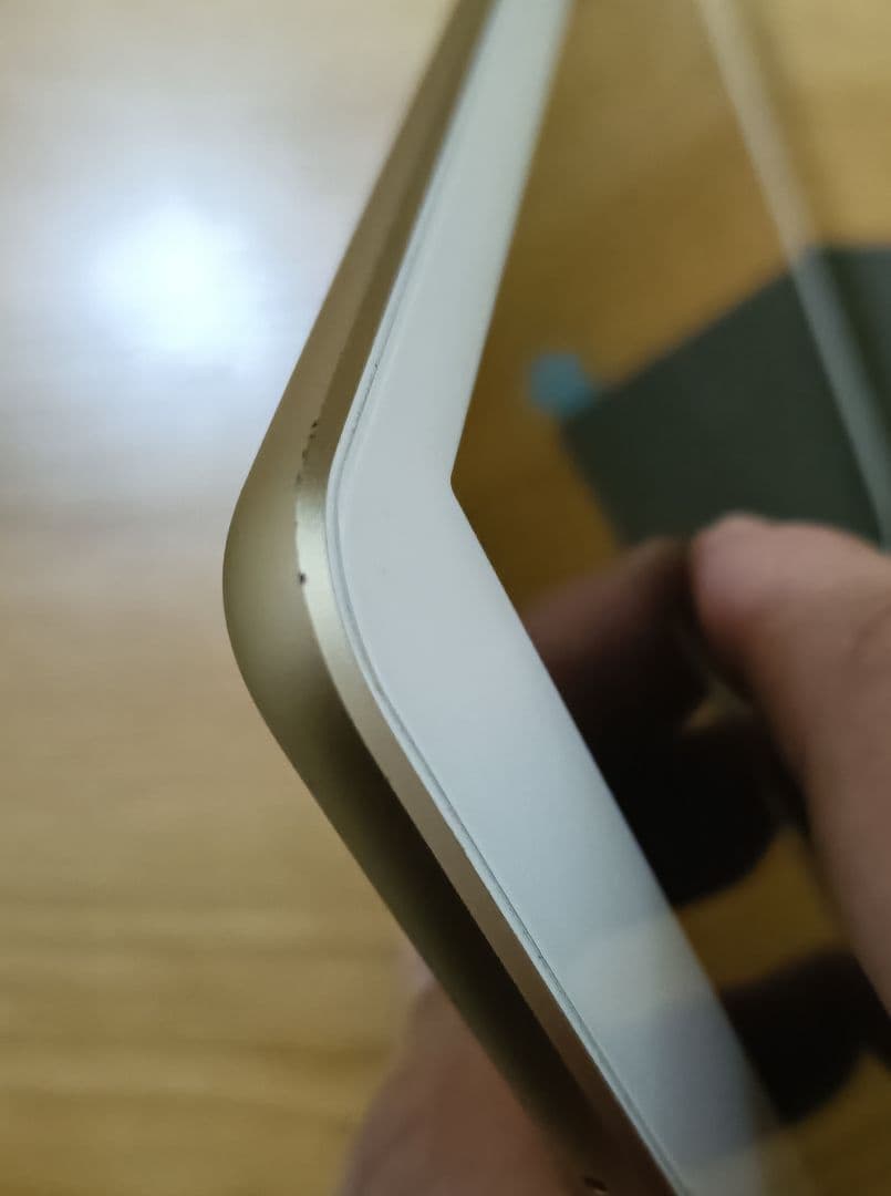 apple iPad（第5世代）　Wi-Fi + Cellular 32GB