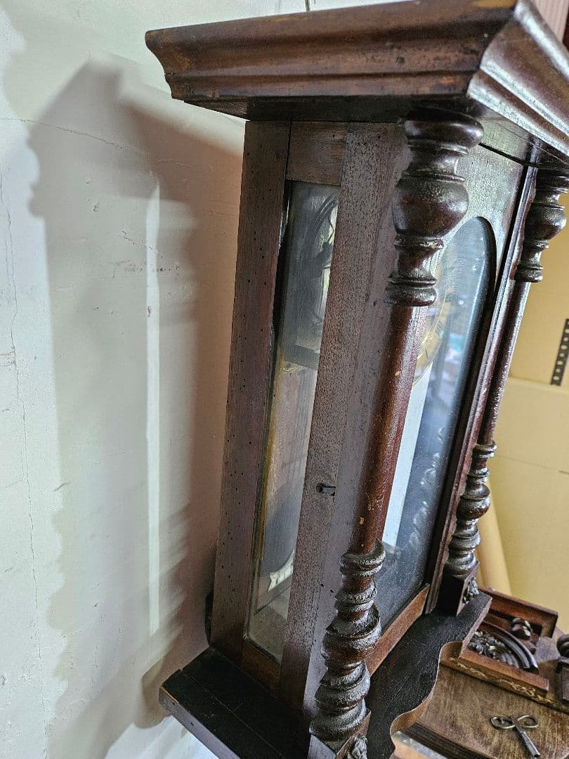 フランスアンティーク 木製の柱時計 琺瑯文字盤 壁掛け 振り子 ウォールクロック