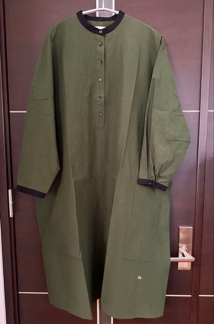 huis ワンピース　バンドカラー　遠州織物　HUIS