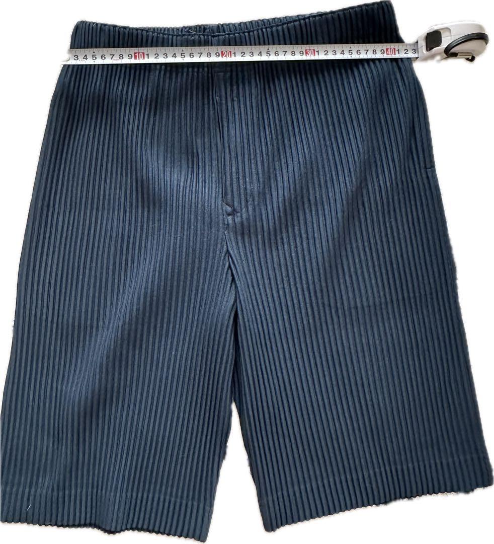 HOMME PLISSE ダークブルー ストライプ ショートパンツ