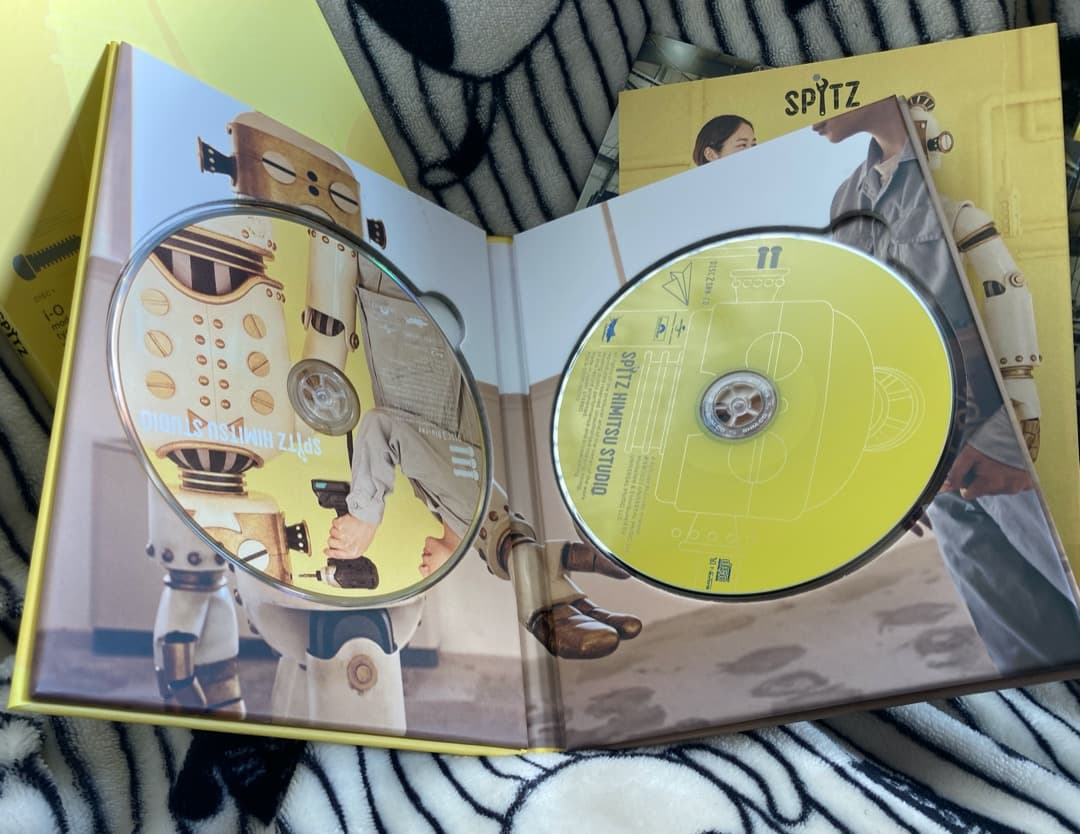 スピッツ『ひみつスタジオ』デラックスエディション盤2CD+1Blu-ray専用箱