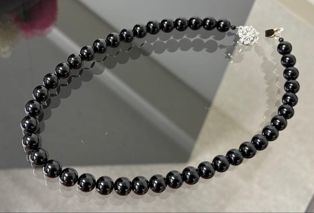 天然 黒珊瑚ネックレス（大玉１０mm珠）鑑別書付き①