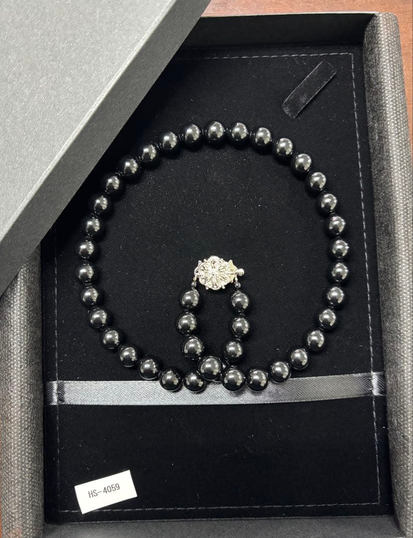 天然 黒珊瑚ネックレス（大玉１０mm珠）鑑別書付き①