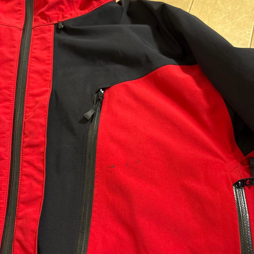 ダイワ　ゴアテックス　プロダクト　コンビアップ　ウィンタースーツ　XLサイズ　赤