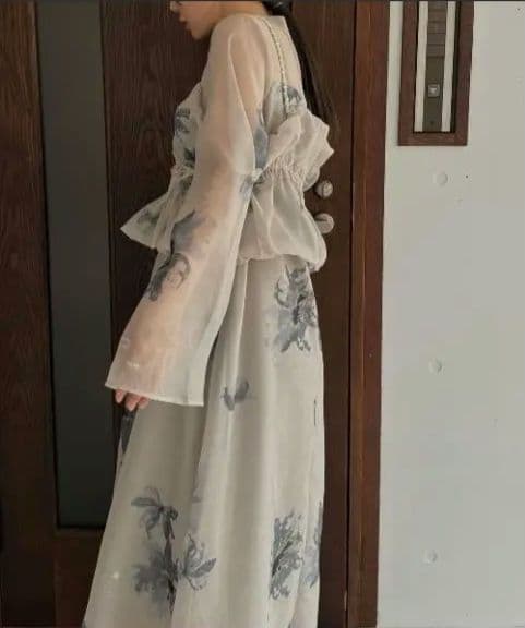 【値下中】willfully pearl camisole set flower