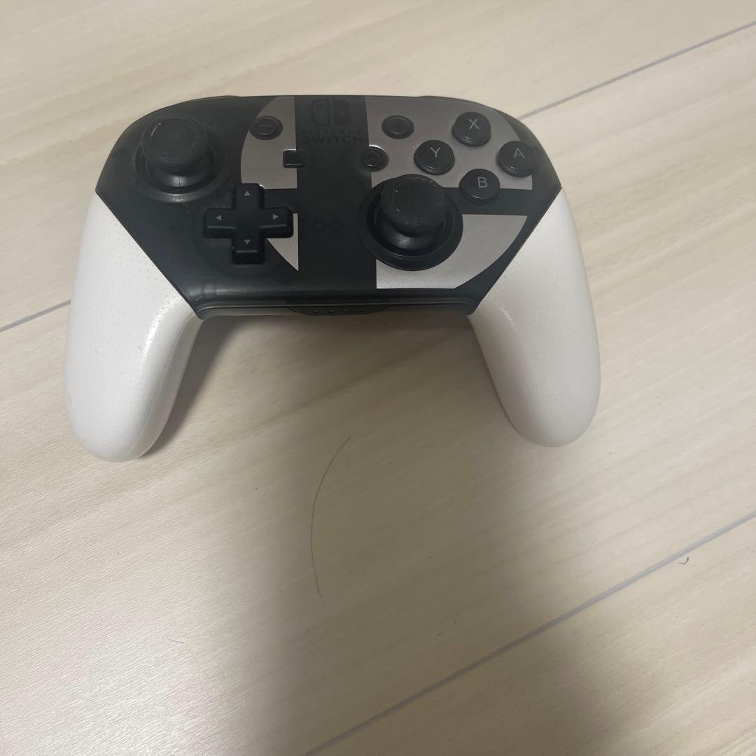 ニンテンドーSwitch本体　プロコンとスマブラ付属　箱無し