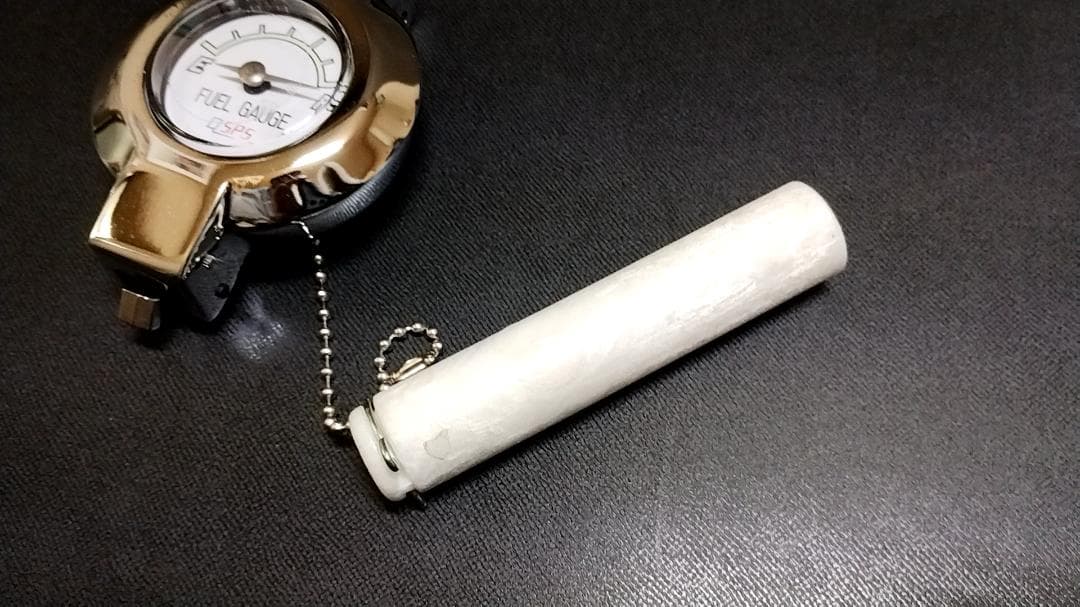 希少！ 新品 GT380 GT550 ゲージ付き タンク キャップ ホワイト