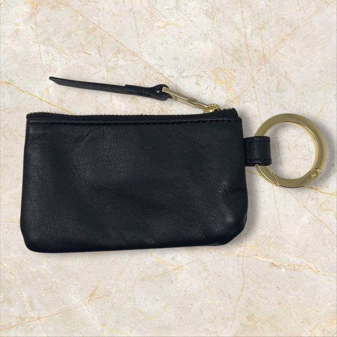 未使用 russet ラシット ブラック カラビナ付き ソフトレザーマルチケース