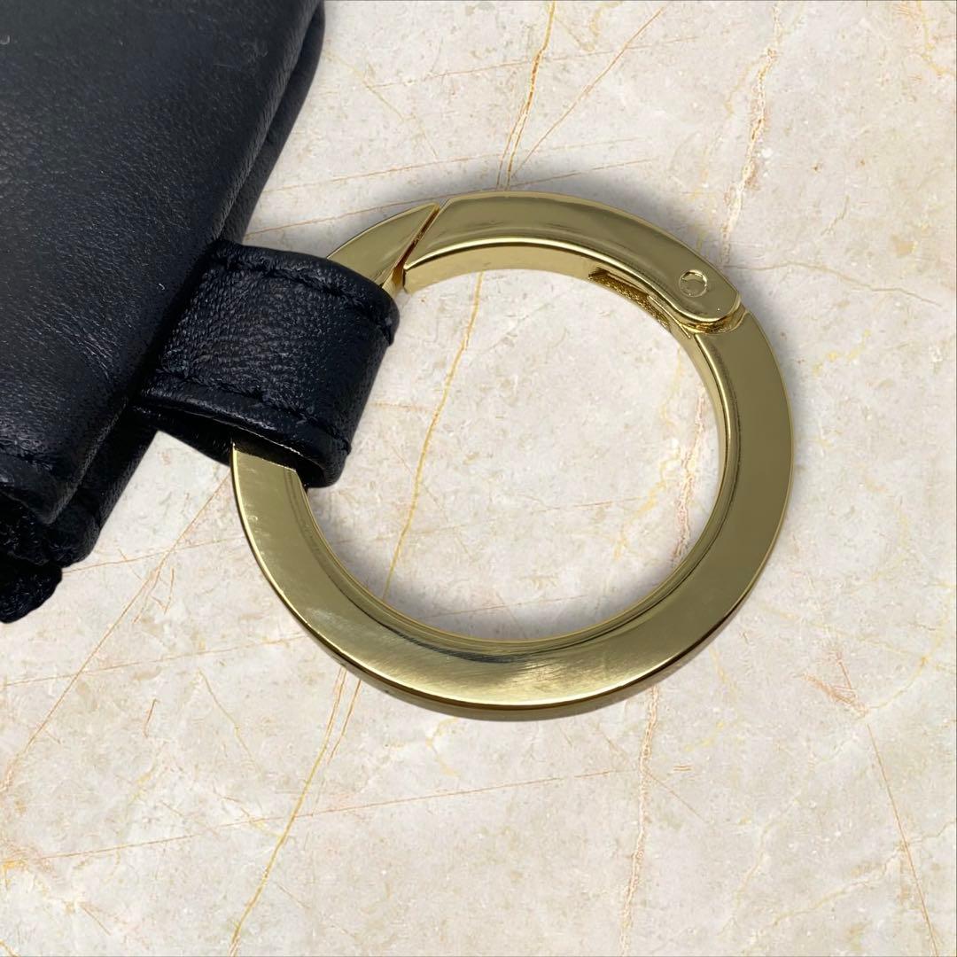 未使用 russet ラシット ブラック カラビナ付き ソフトレザーマルチケース