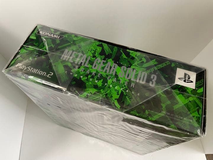 〔希少/未開封品〕メタルギアソリッド3 スネークイーター プレミアムパッケージ
