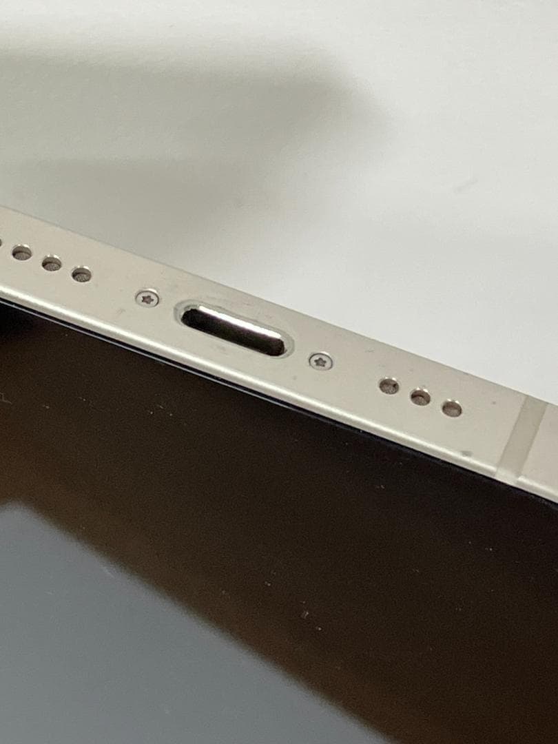 iphone13 128GB バッテリー 71％　A2631　箱付き