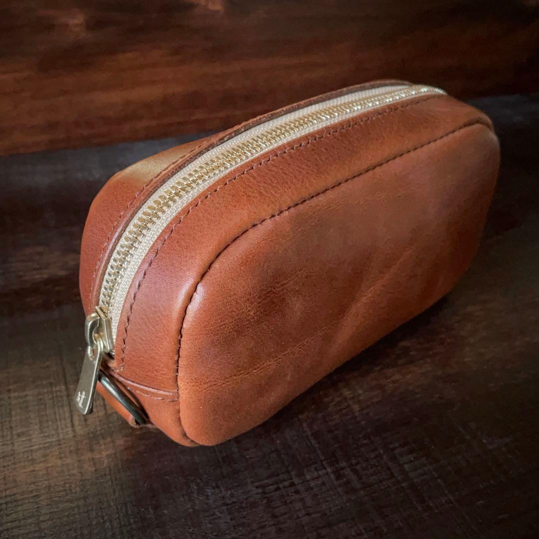 【U】フラップ付きポーチ＆ボックスポーチ（チョコ）2点セット