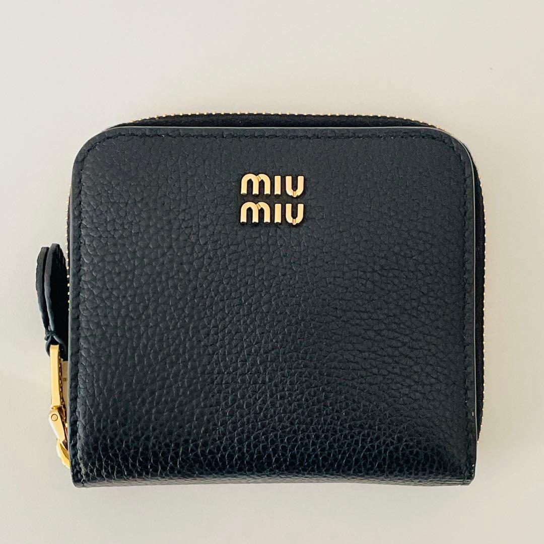 MIU MIU ミュウミュウ レザー 2つ折り財布 ブラック