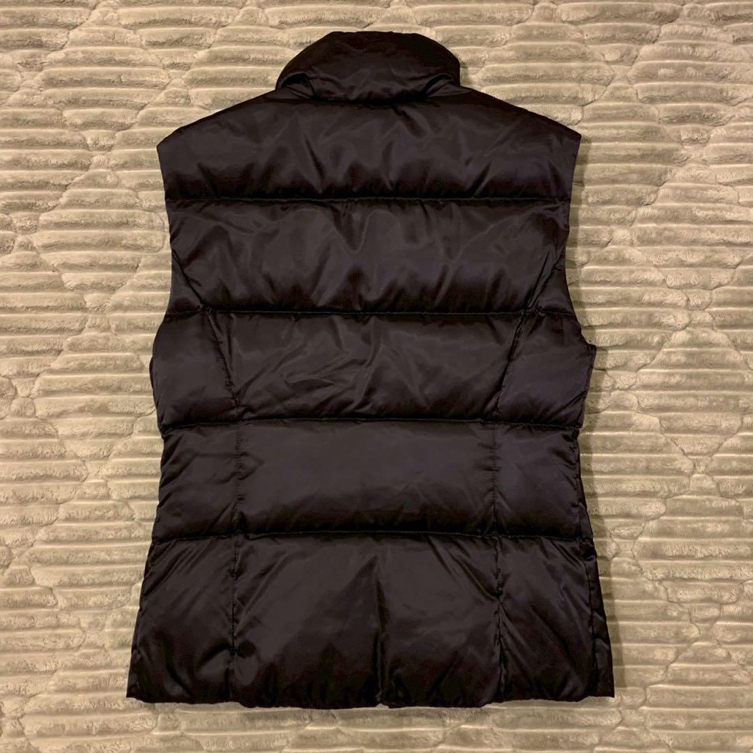美品 プラダ ダウンベスト 三角ロゴ サフィアーノ トライアングル 40 L 黒