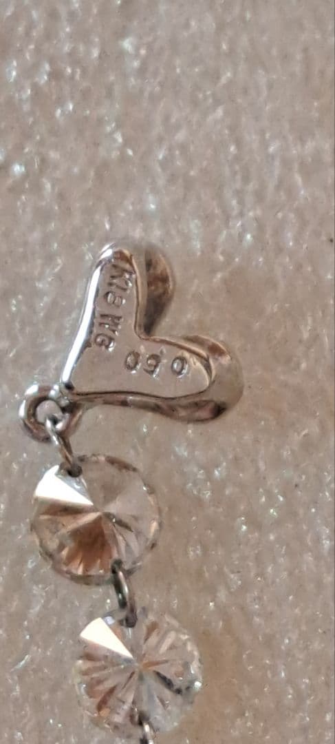 【美品】計0.50カラット　ダイヤペンダントトップ